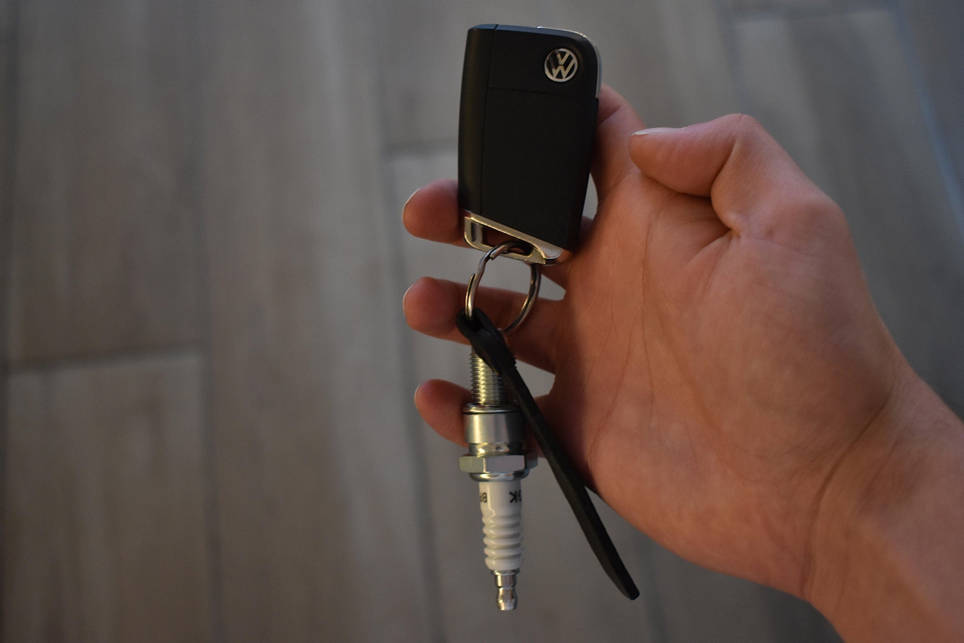 Spark Plug Keyring - Pistonary